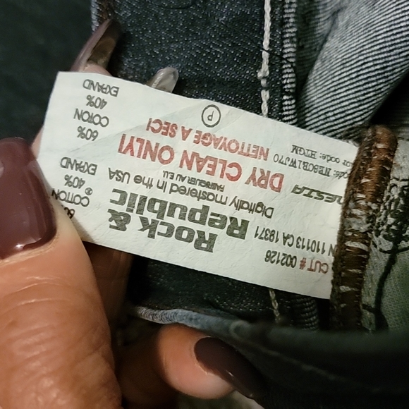 Jeans - Picture 7 of 10